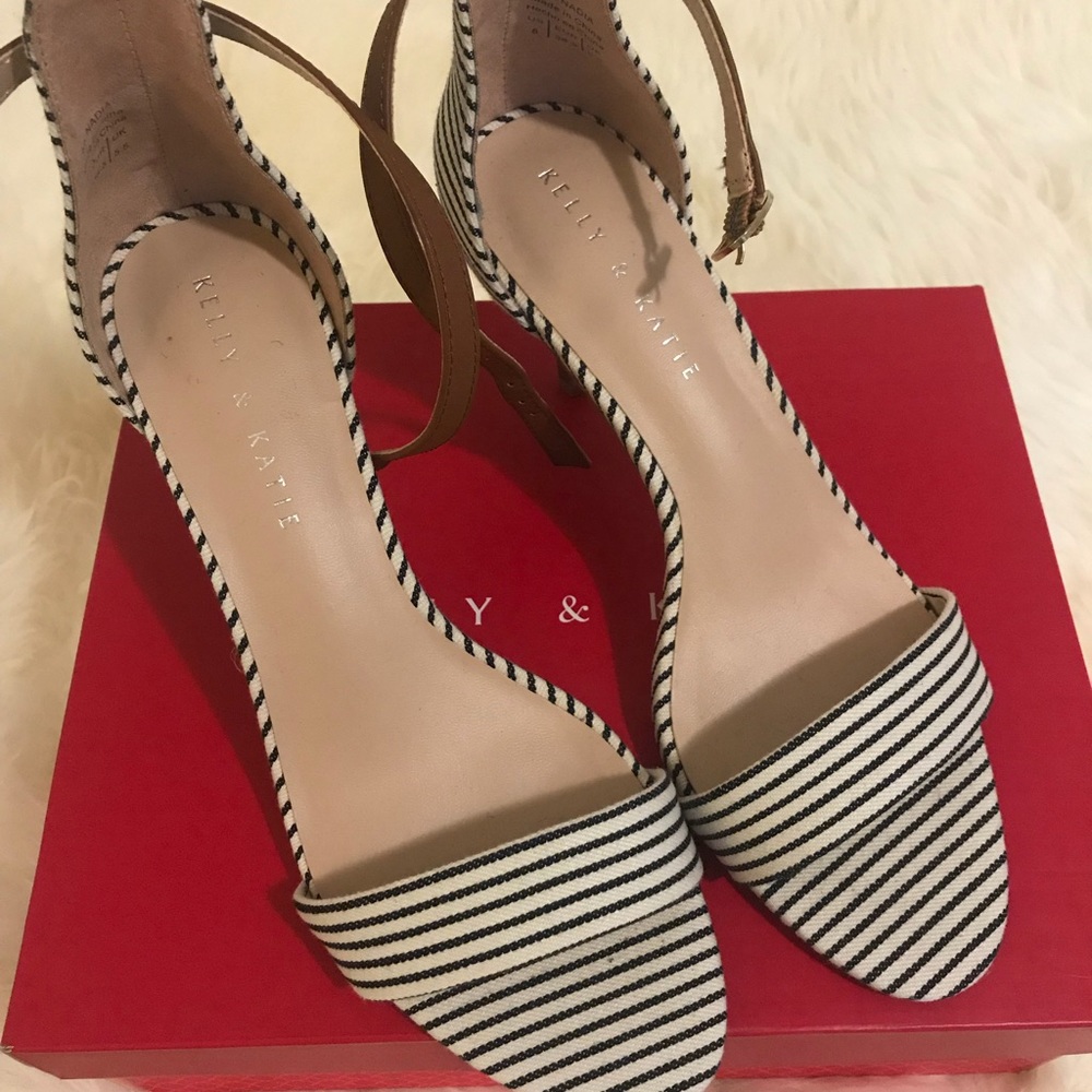 Kelly & Katie stripped sandals